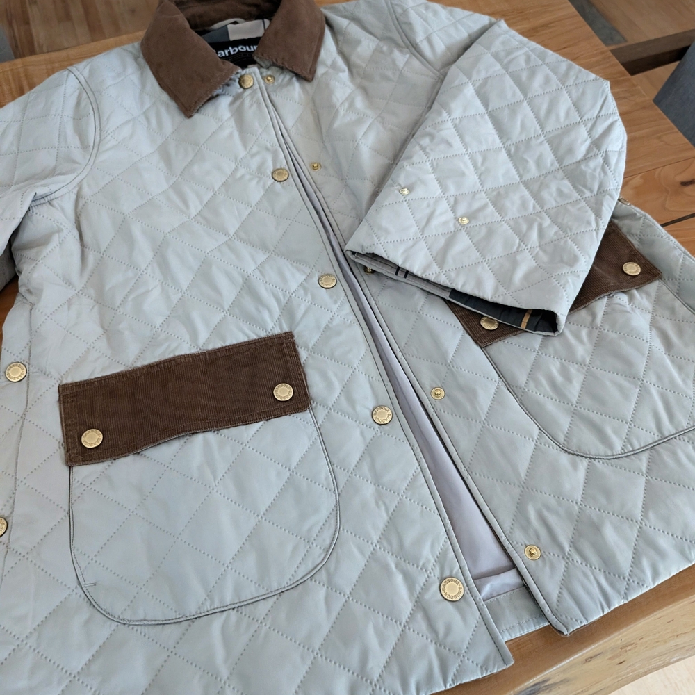 Barbour Quilted Women's Jacket - Picture 5 of 11